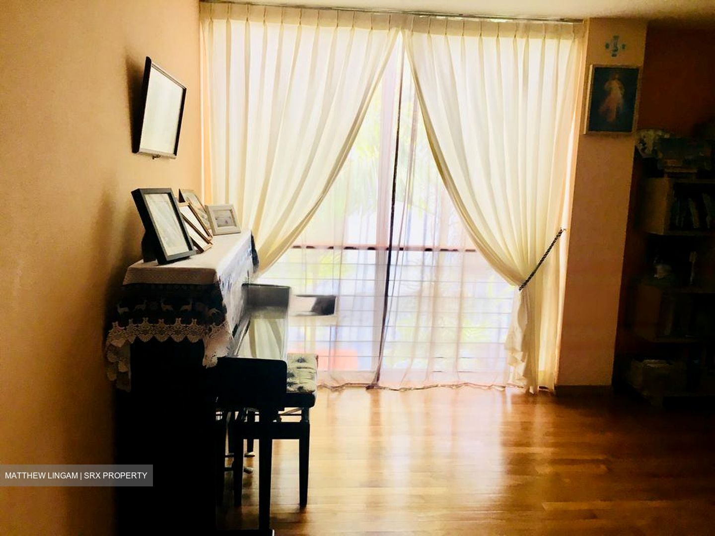 Mandarin Park (D21), Terrace #470576611
